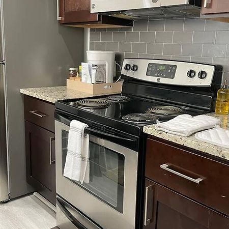 Апартаменты Cozy, High Rise, Large Studio Facing Downtown . Балтимор Экстерьер фото
