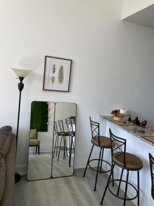 Апартаменты Cozy, High Rise, Large Studio Facing Downtown . Балтимор Экстерьер фото